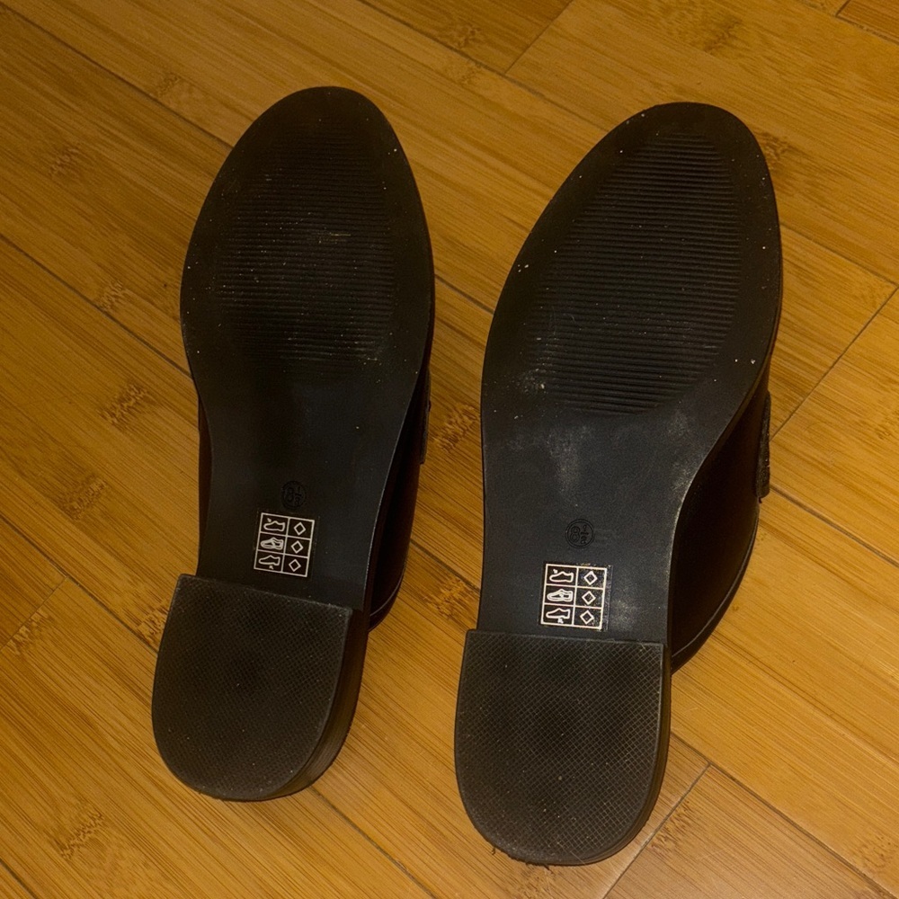 Catherine Malandrino Black Women's Loafers - Picture 2 of 3